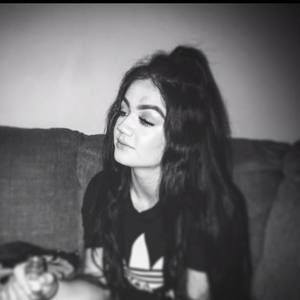 Meet your Posher, Abigail